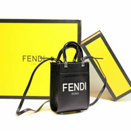 Picture of Fendi Lady Handbags _SKUfw152953028fw